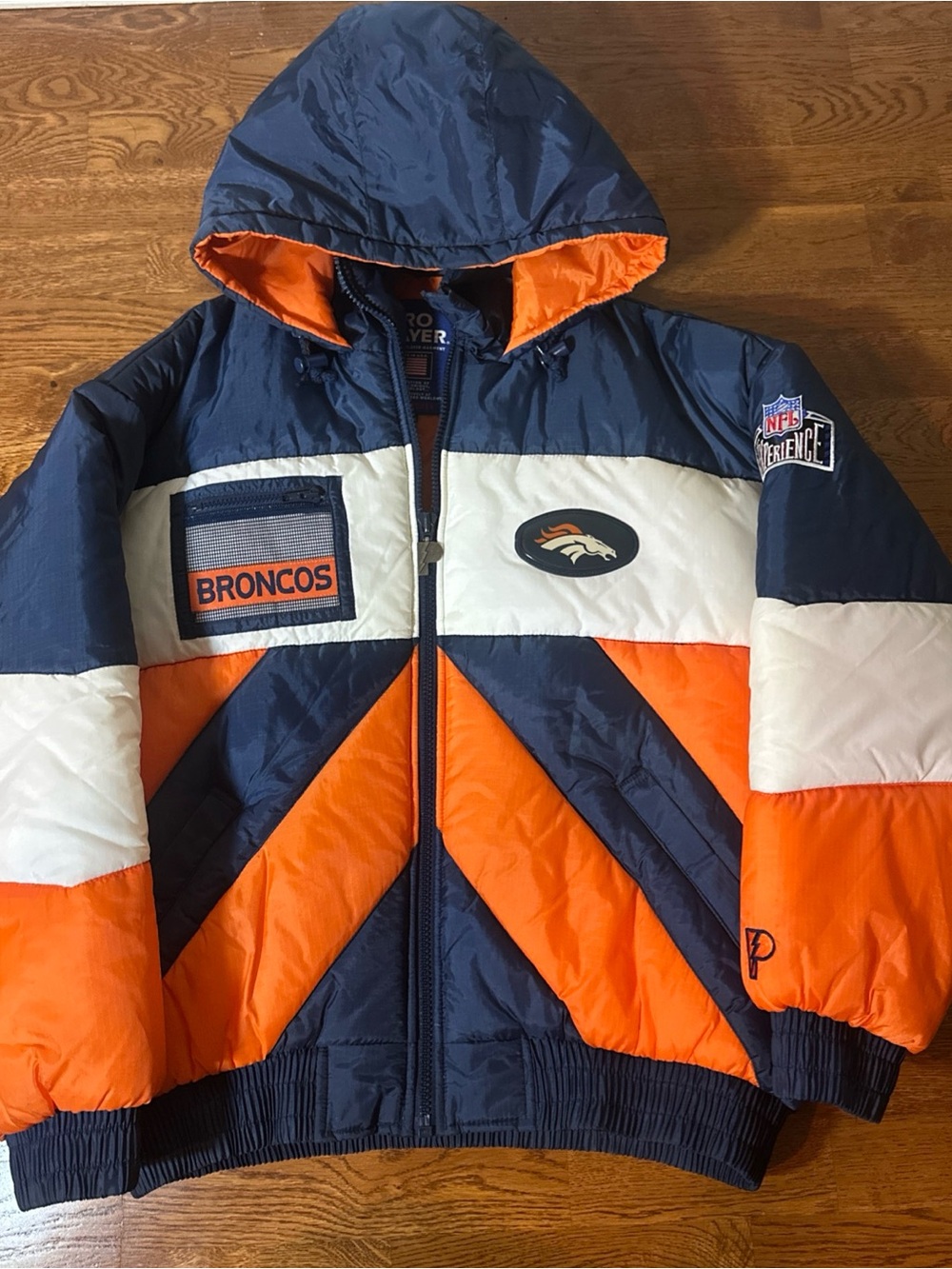 RARE Vintage Denver Broncos Pro Player Puffer Jacket - NWT